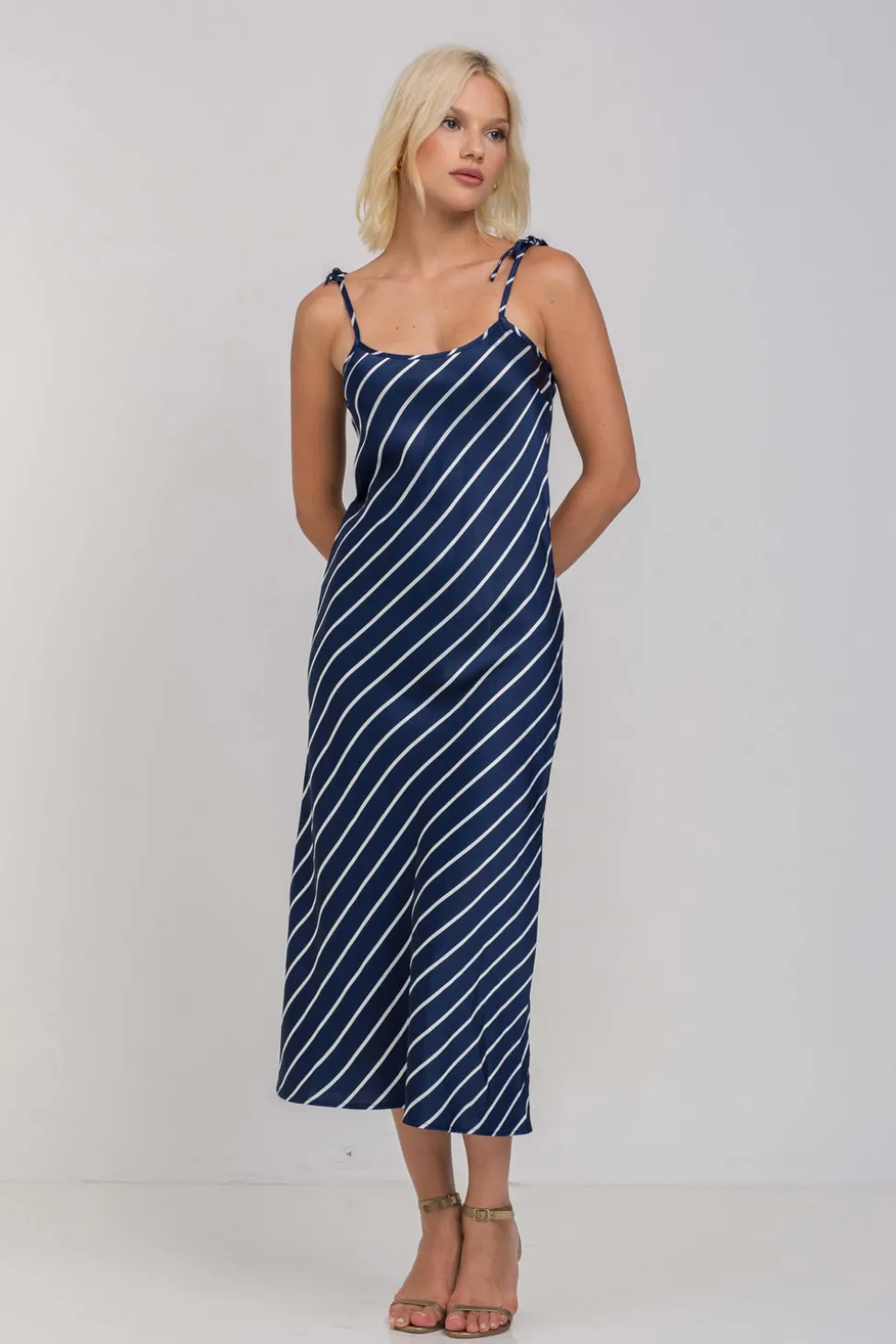 Bow Slip - Navy with White Diagonal Pinstripe
