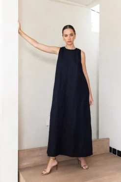 Finally Here Maxi - Black