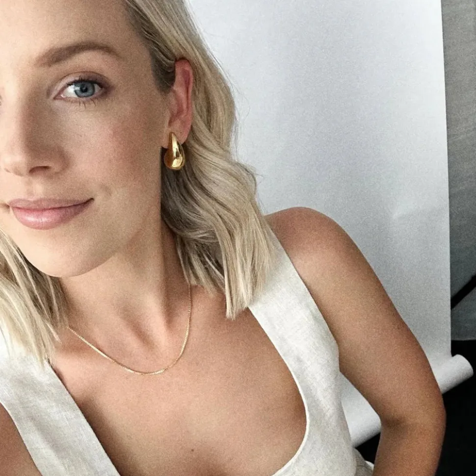 GIMME - Penelope Drop Gold Earrings